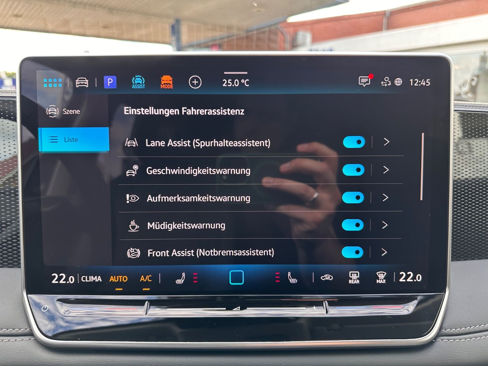 Fahrzeugabbildung Volkswagen Tiguan 1.5 eTSI Life DSG AHK/360°/APP/ACC/Keyles