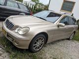 Mercedes-Benz C 240 4MATIC T AVANTGARDE - Mercedes-Benz C 240: 4matic
