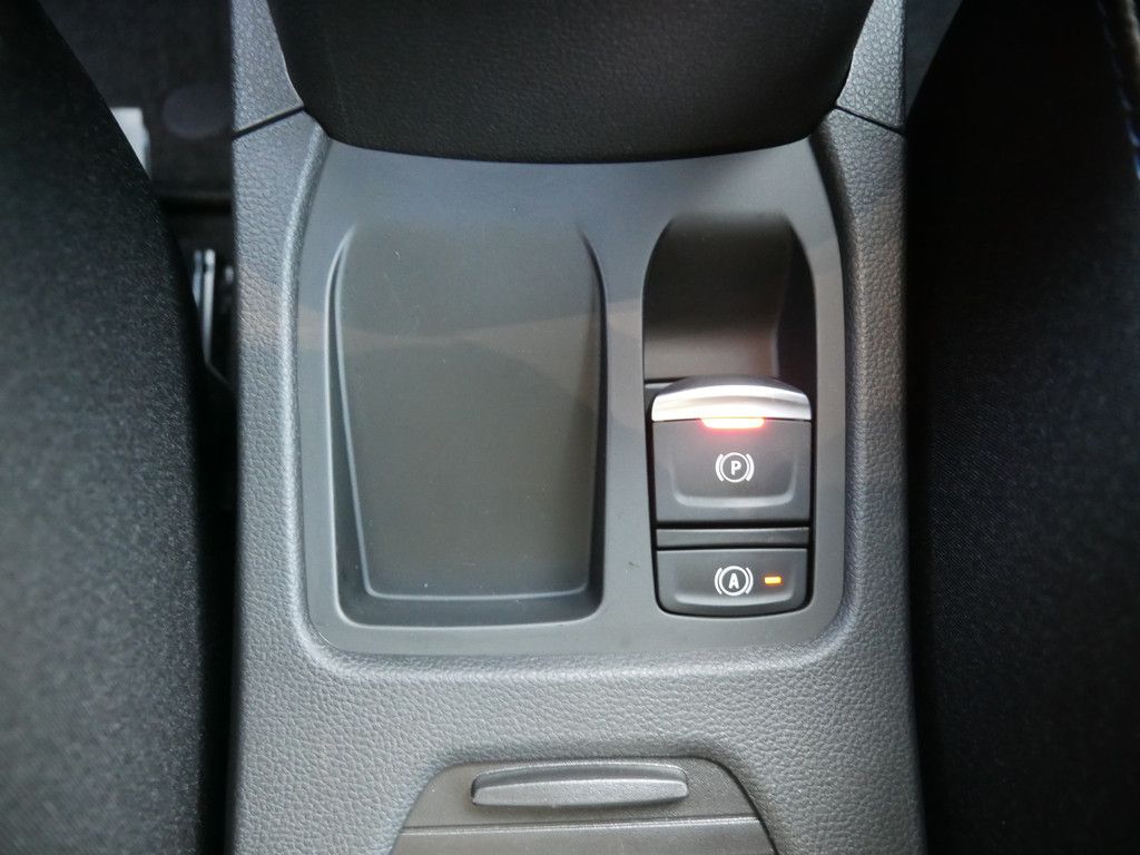 Fahrzeugabbildung Renault Clio Esprit Alpine TCe 90 KAMERA NAVI ACC LED