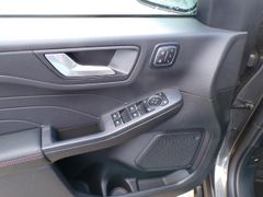 Fahrzeugabbildung Ford Kuga ST Line X FHEV Winterpaket - FGS 5 Jahre