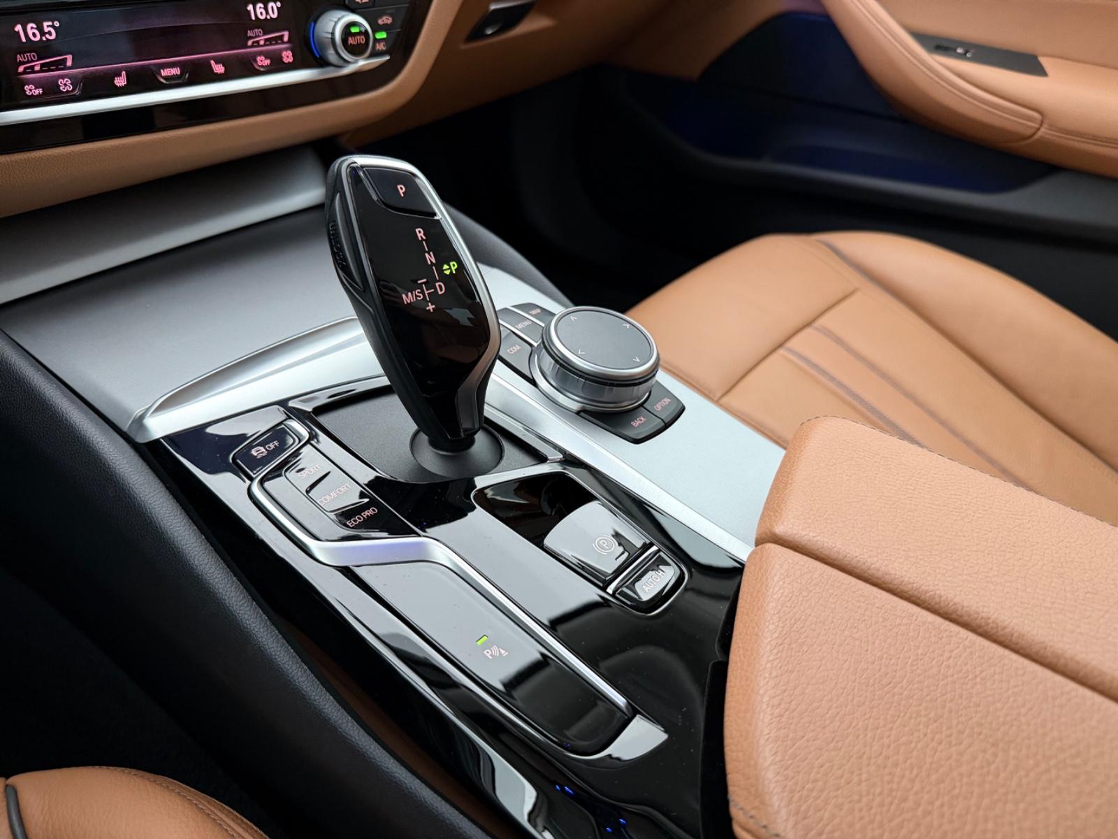 BMW 530d Lim. Mild-Hybrid*LASER*HUD-HiFi-R.KAM-MEMO
