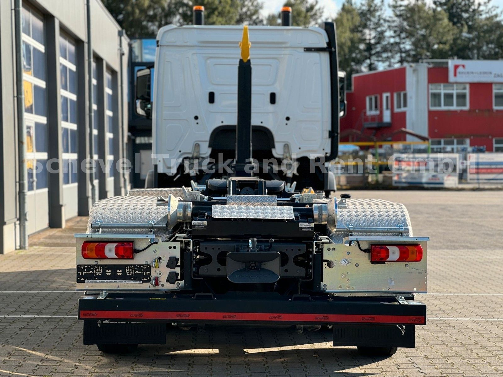 Fahrzeugabbildung Mercedes-Benz Actros 2545 6x2-4 Abrollkipper HYVA  Lift/Lenk