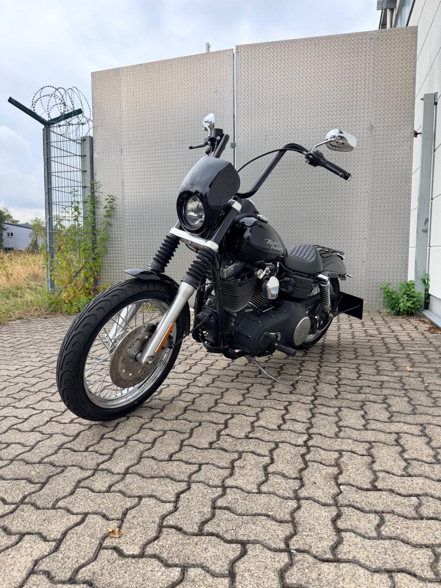 Harley-Davidson Dyna Street Bob/Penzl Auspff/ 1.Hand/ APE Lenker