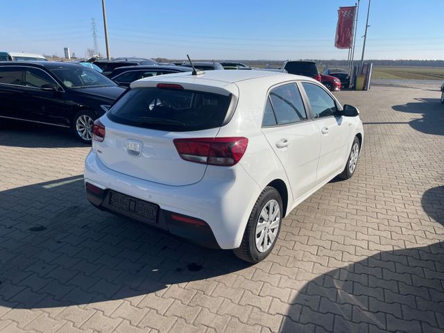 Kia Rio 1.2 Edition 7