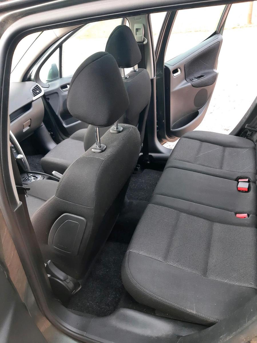 Peugeot 207 2009 — photo 8