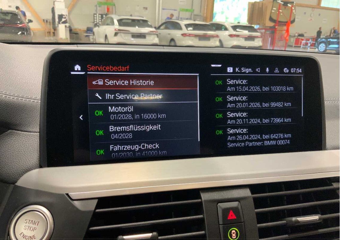 Fahrzeugabbildung BMW X3 xDr 20d AT8 LED/ACC/LEDER/VIRTU/NAVI/HIFI/DAB