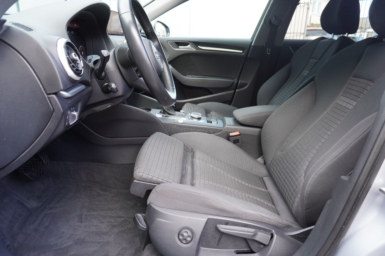 Audi A3 Sportback TDI sport Automatik/B&O/LED/SR+WR foto 15