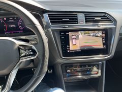 Fahrzeugabbildung Volkswagen Tiguan Allspace 2.0 TDI R-Line 4M LEDER PANO STH