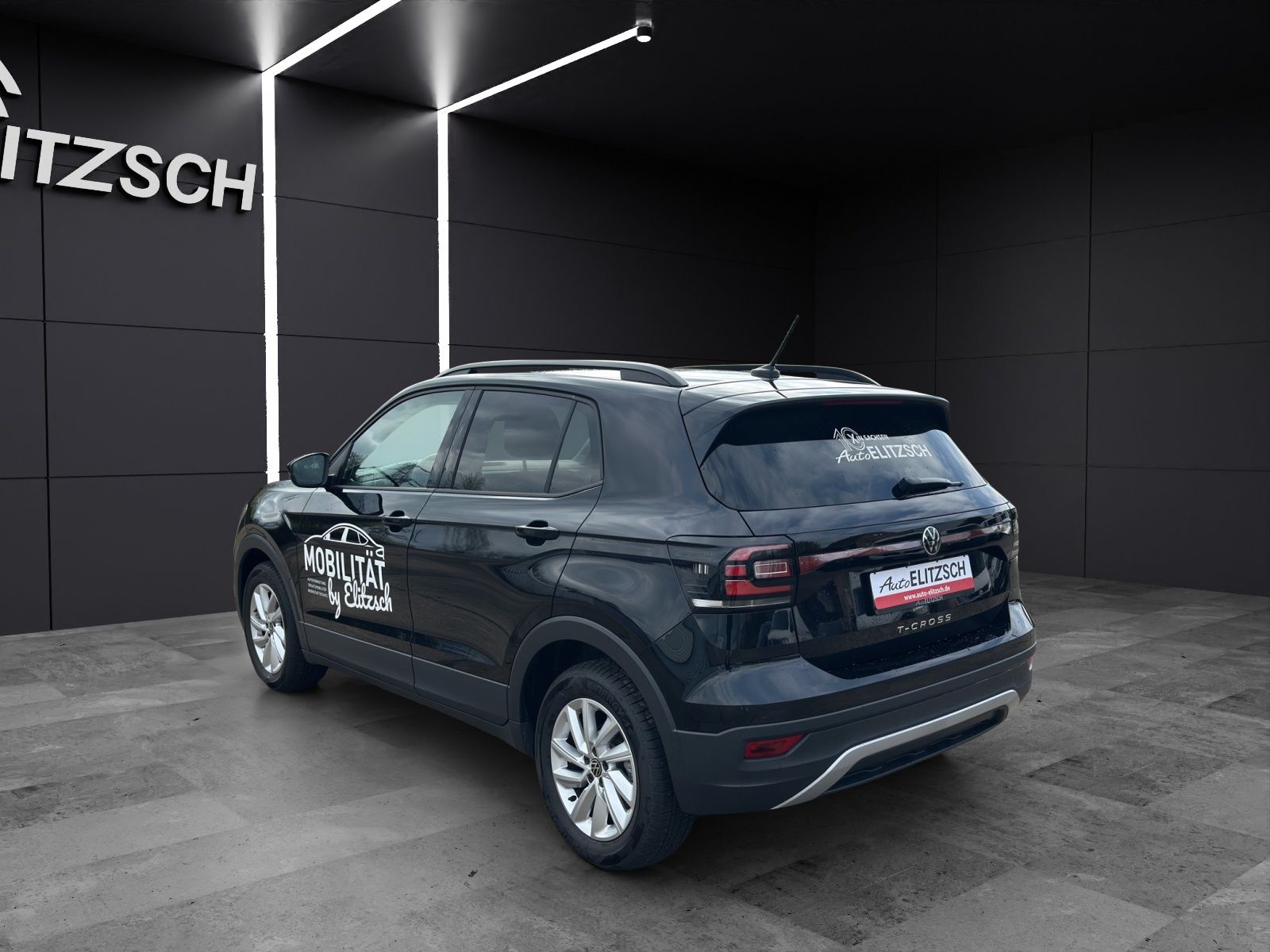 Fahrzeugabbildung Volkswagen T-Cross Life LED ACC SHZ DAB+ 5J-GARANTIE