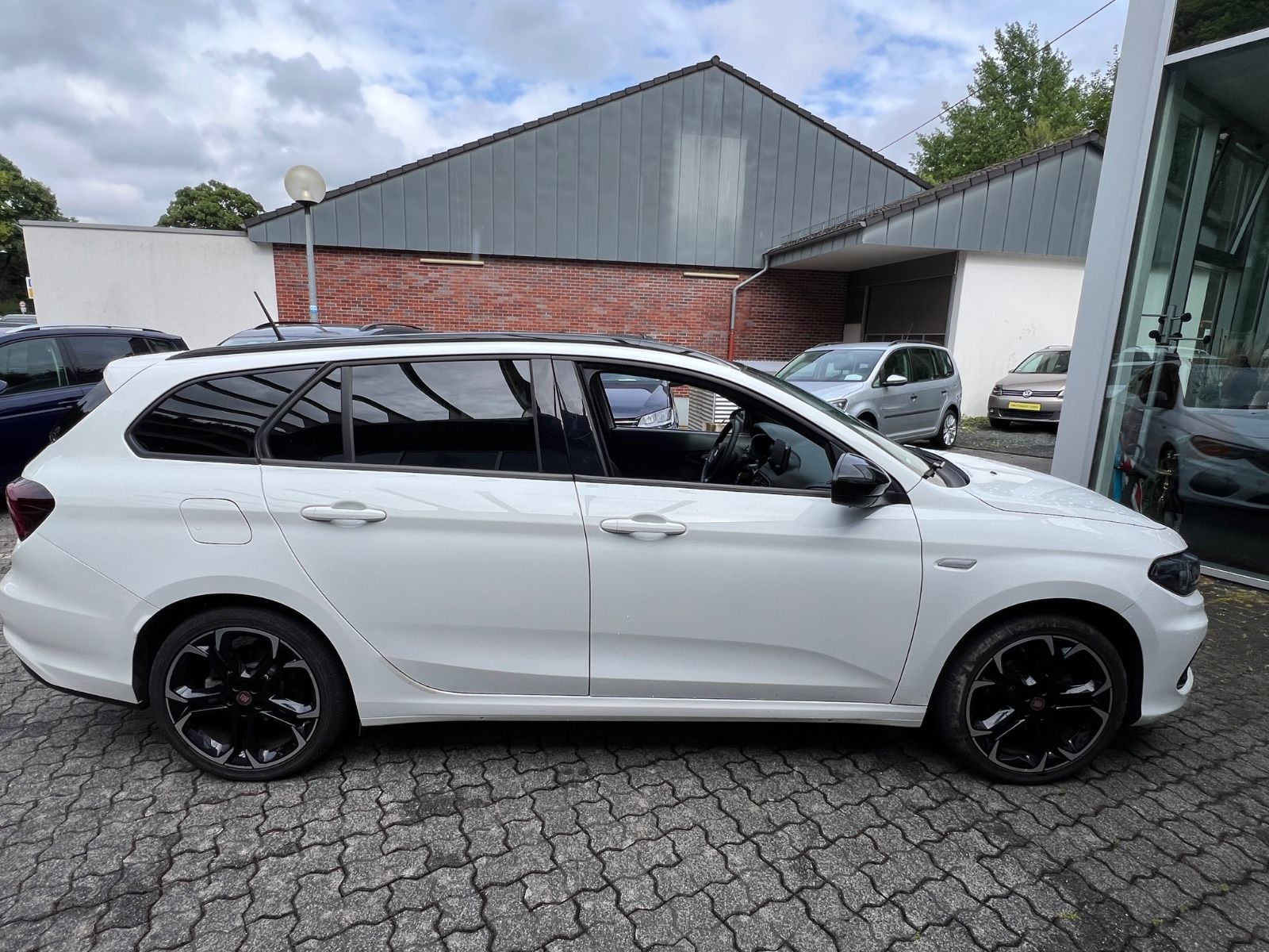 Fahrzeugabbildung Fiat Tipo S-Design