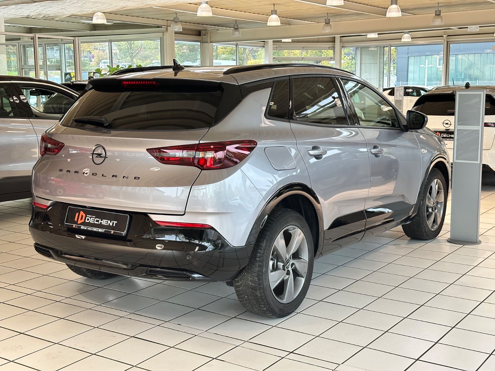 Fahrzeugabbildung Opel Grandland GS Navi*Sitzh.*Kamera*Intellilux