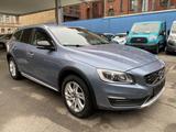 Volvo V60 CC D4 Geart. Summum LEDER XENON ACC BLIS CAM - blaue Volvo V60 Cross Country