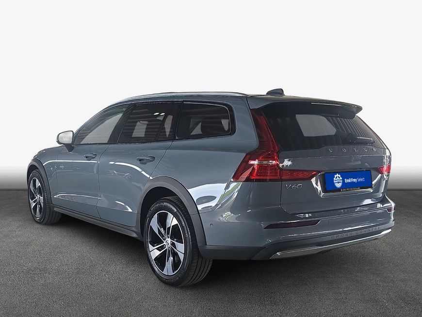 Volvo V60 Cross Country B4 D AWD Ultimate imagem 2