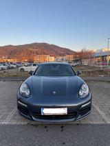 Porsche Panamera S E-Hybrid  - Neue Batterie - Porsche Panamera mit Hybrid-Antrieb