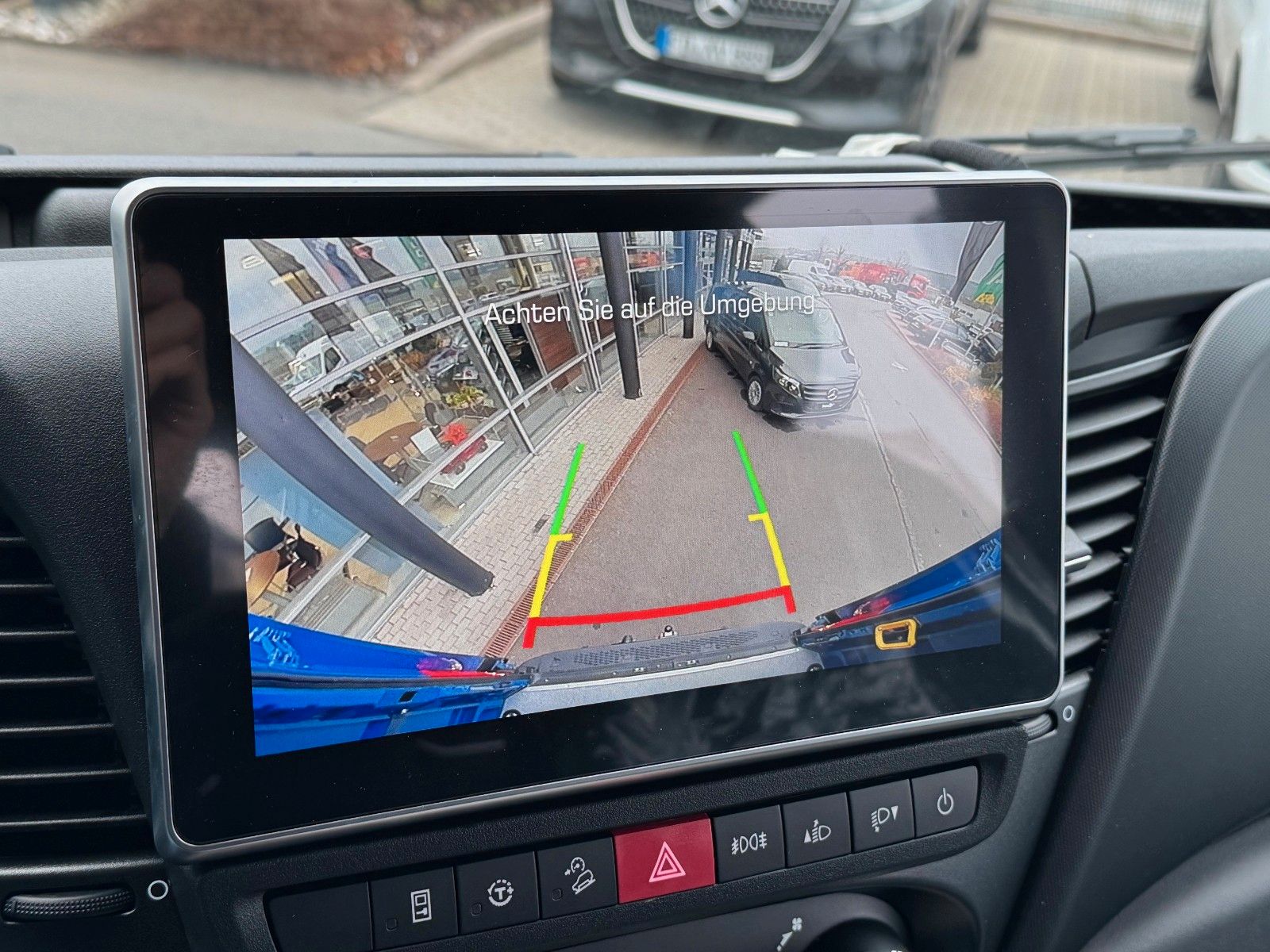 Fahrzeugabbildung Iveco Daily 50C18HA8 3.0L *CrewVan*AHK*Automatik*