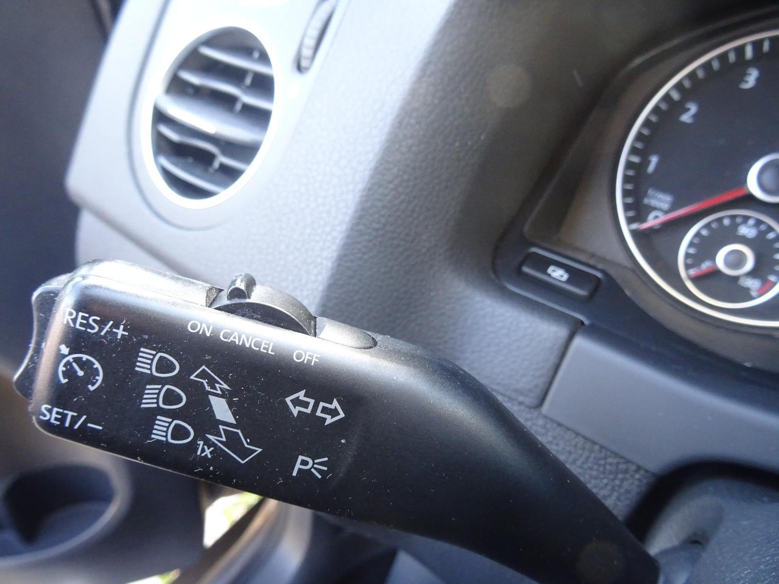 Volkswagen Golf Plus 2011 — photo 17