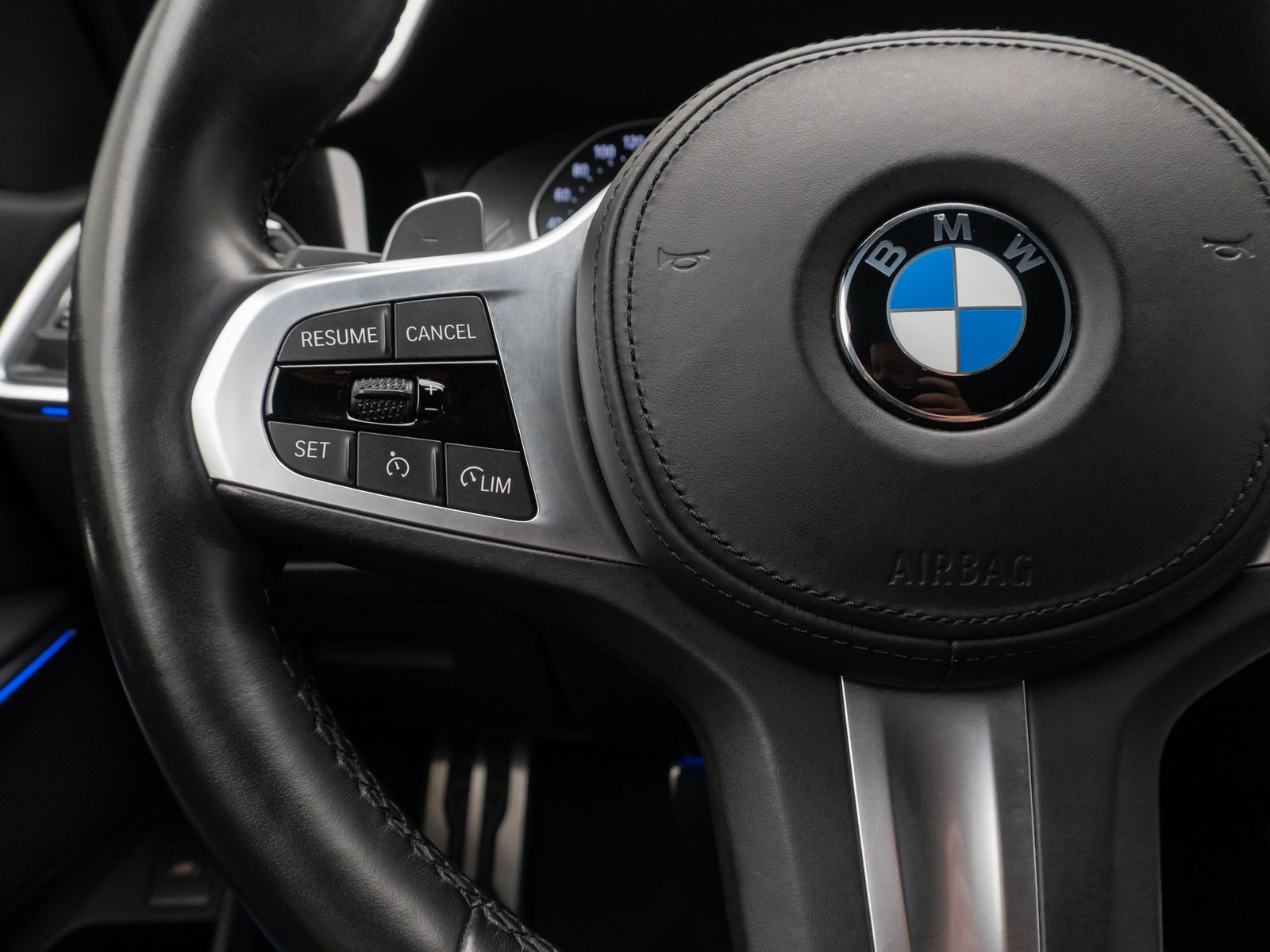 Fahrzeugabbildung BMW 330d M Sport DAB LED DrivAssis Individual 19Zoll