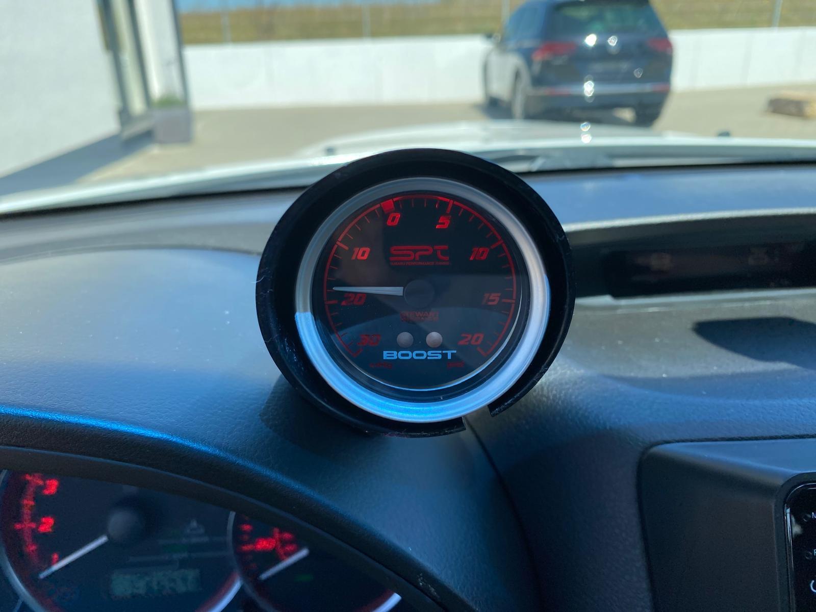 SUBARU WRX - STI - 310 CV - BVM - TOIT OUVRANT
