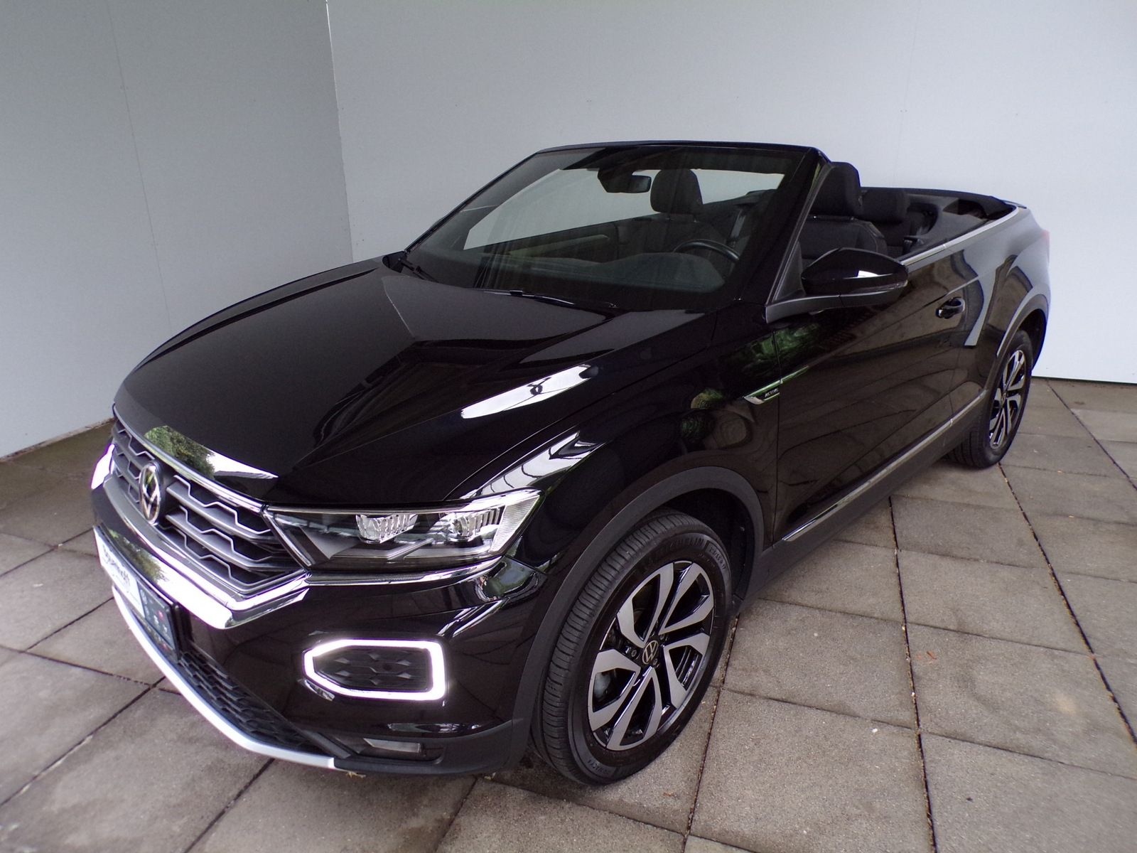 Volkswagen T-ROC 1.5 TSI DSG ACTIVE NAVI LED'S BLIND SPOT foto 3