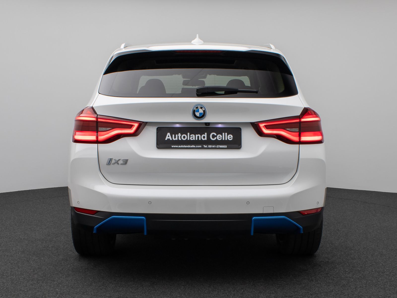 Fahrzeugabbildung BMW iX3 Impressive 360°HUD DAB H/K Komfort 20Zoll