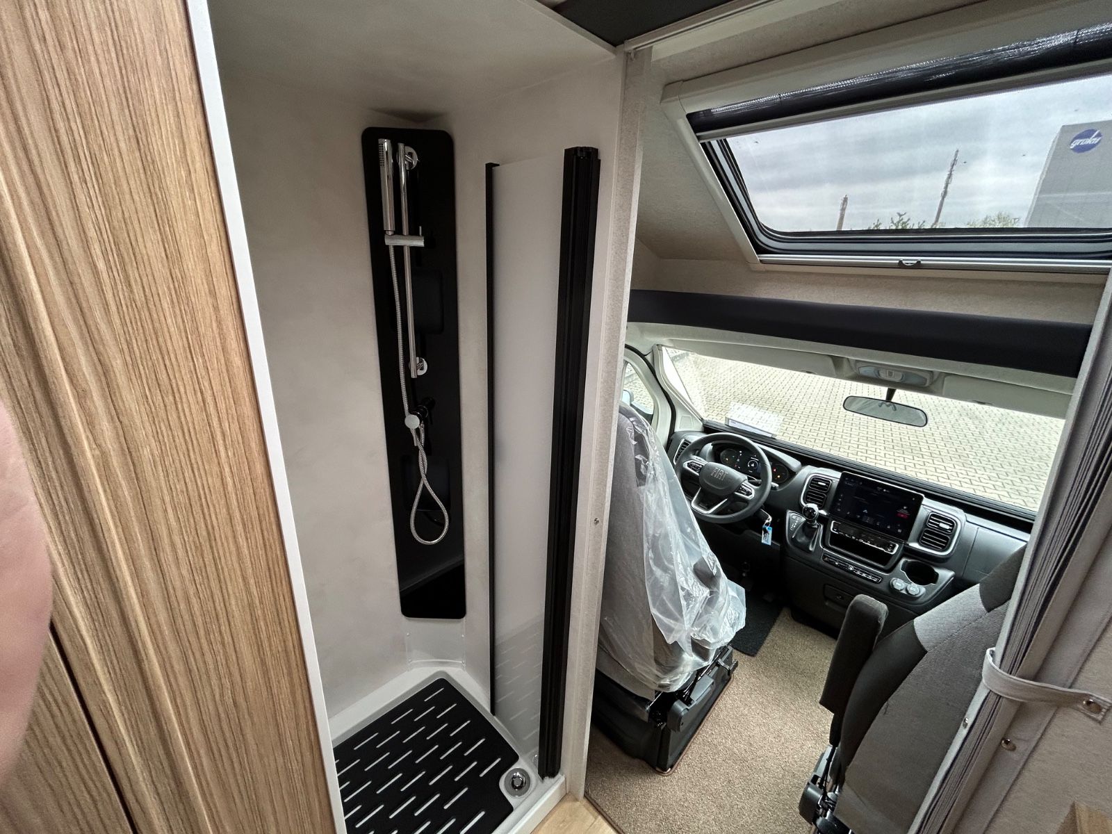 Fahrzeugabbildung Mooveo TEI 72 UH All in One + neuer Grundriss MJ 2025