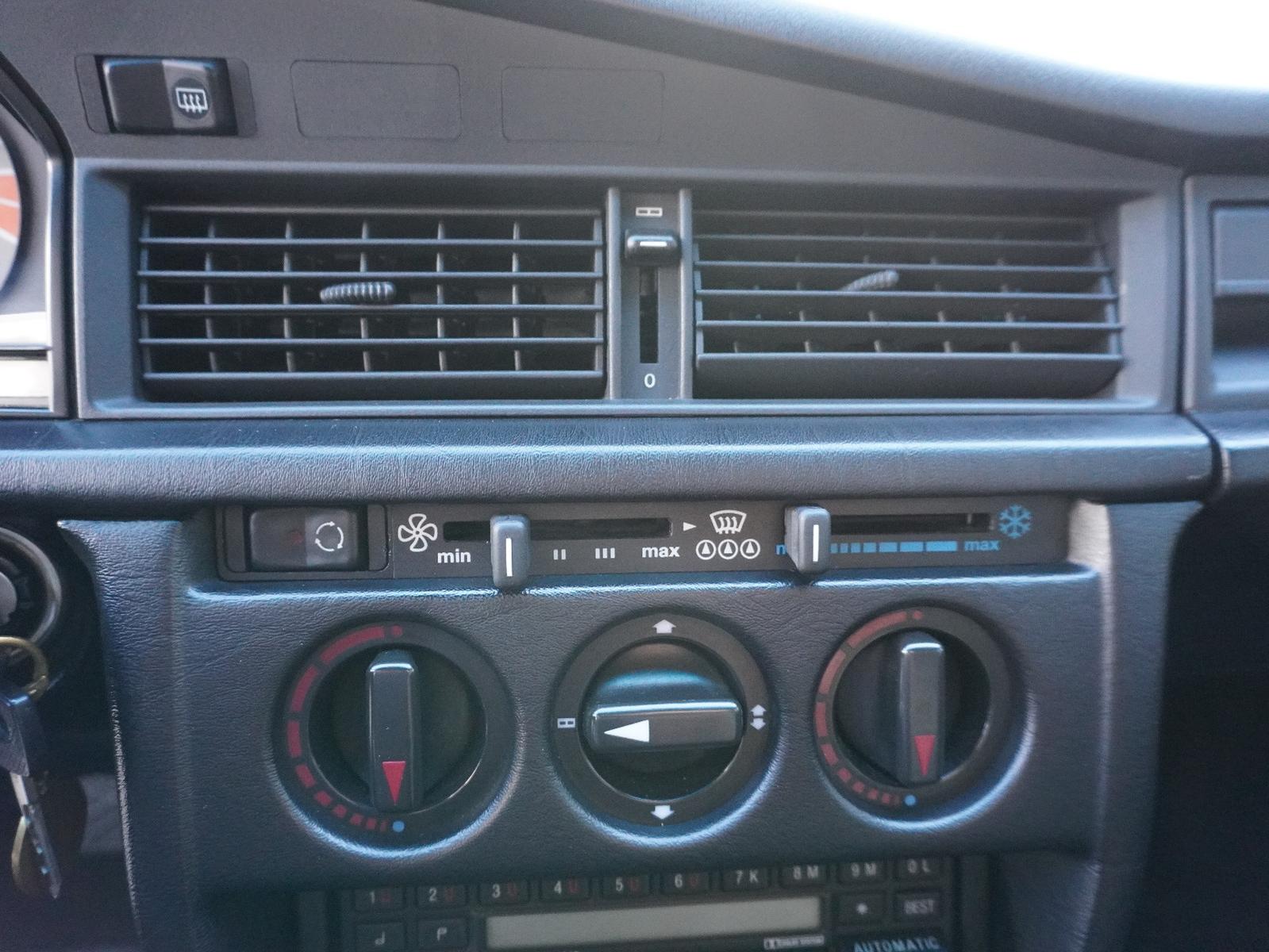 Mercedes-Benz 190 E 2,3 16 V