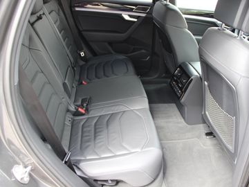 Volkswagen Touareg 3.0 TDI 4 Motion R line Tiptronic KLIMA