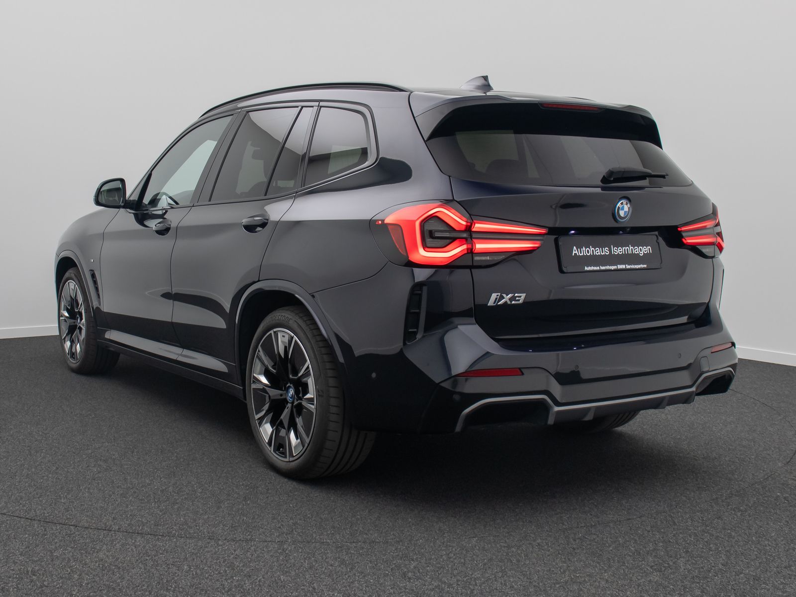 Fahrzeugabbildung BMW iX3 Impressive M Sport Panorama 360° HUD DAB H/K