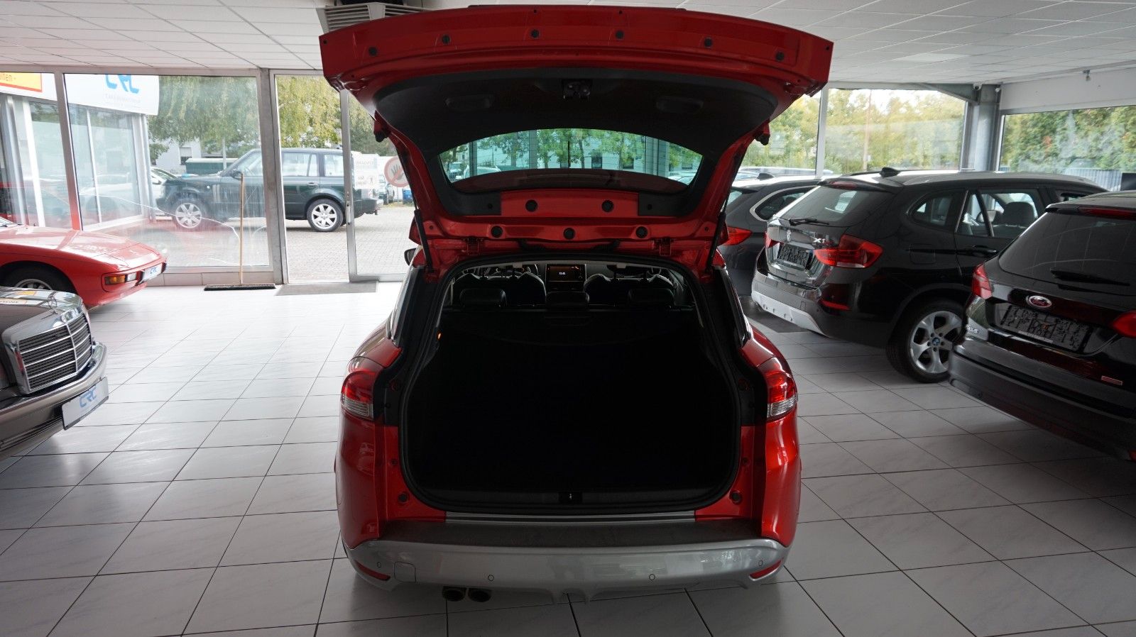 Fahrzeugabbildung Renault Clio IV Grandtour GT