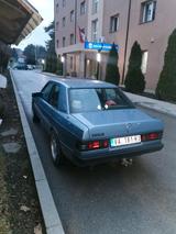 Mercedes-Benz Mercedes 190D  1986Bj - Mercedes-Benz 190 aus 1986 mit Diesel-Antrieb