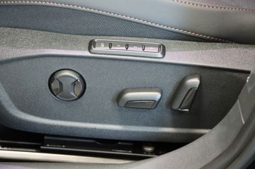 Cupra Leon Sportstourer 1.5 AHK Pano 19Zoll Sennheiser