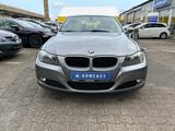 BMW 318i Limousine //FACELIFT+AHK+KLIMAAUTOMATIK// - BMW 3er Reihe aus 2010: Facelift