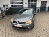 Volkswagen Golf VI Style*II HAND*WENIG KM*PDC* - Volkswagen Golf aus 2011: Style