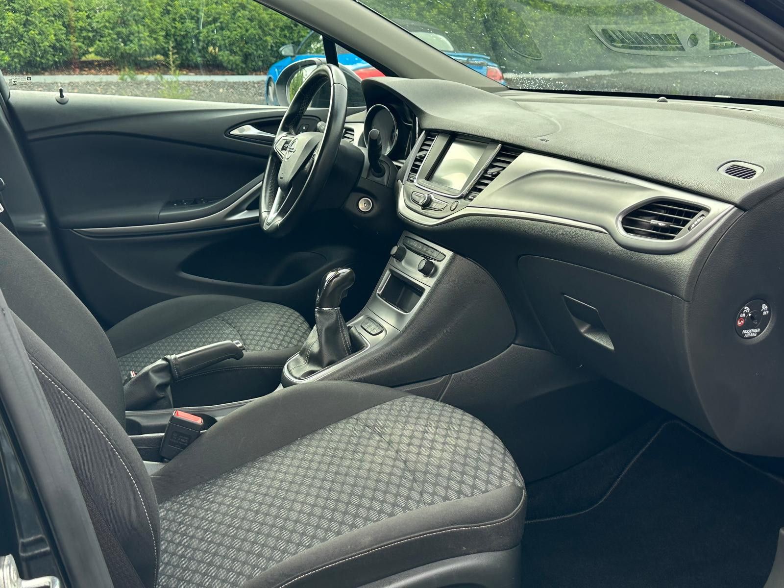 Fahrzeugabbildung Opel Astra Business 1.5 CDTI LED+PDC+NAVI+TEMPO+MFL+