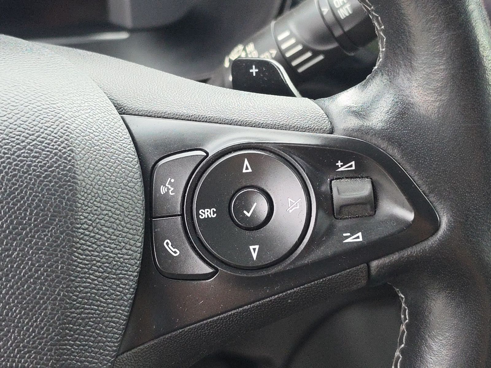Fahrzeugabbildung Opel Corsa F GS Line AUTOMATIK KAMERA NAVI