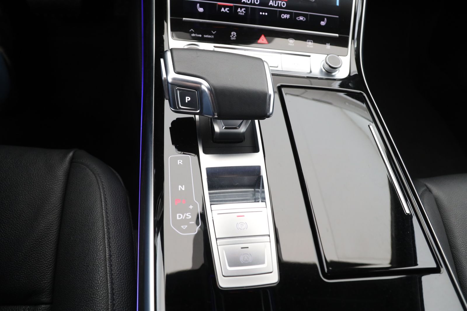 Audi A8 - Bild 16