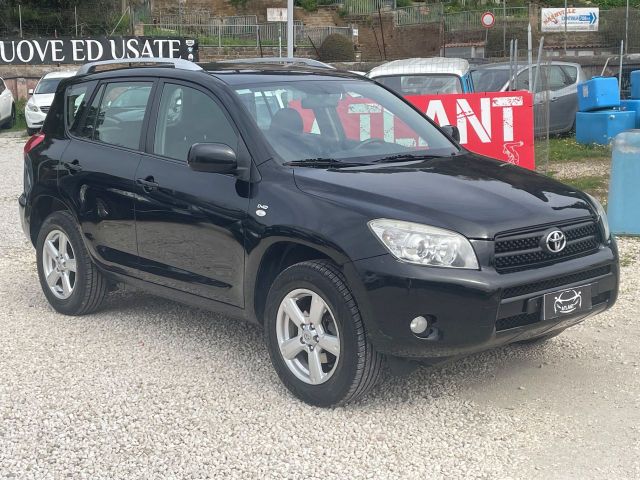 Toyota RAV 4 RAV4 2.2 D-4D 136 CV Luxury