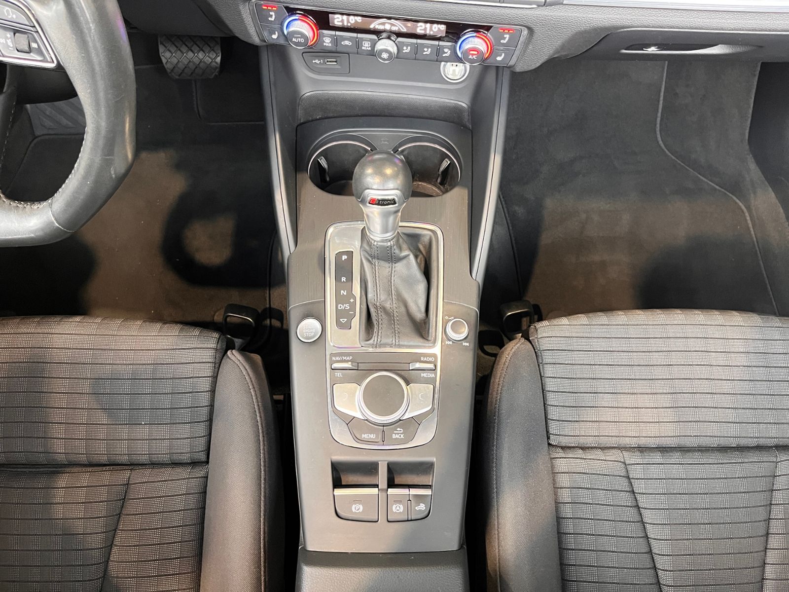 Fahrzeugabbildung Audi A3 Cabriolet  S line KAM LED ALU
