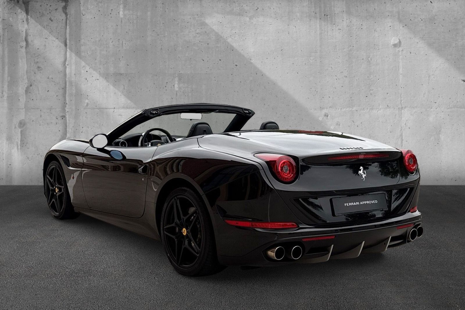 Fahrzeugabbildung Ferrari California T*All Black*