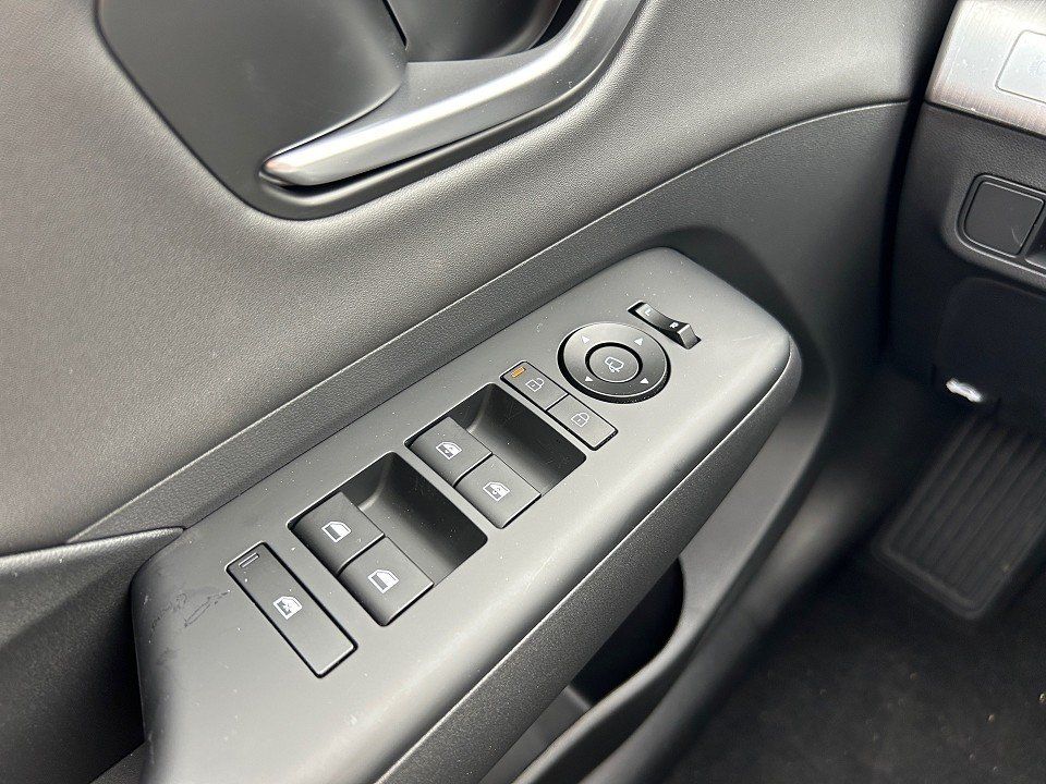 Fahrzeugabbildung Hyundai KONA EV 48kWh TREND ASSIS-P BOSE+V2L 377KM-RANGE