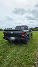 Dodge RAM 1500 Cre Cab V8 4x4 LPG - Dodge RAM: Von Privat