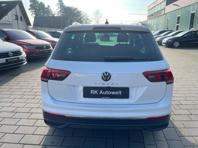 Volkswagen Tiguan 2.0 TDI DSG Active Navi LED AHK Keyless foto 6