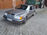 Mercedes-Benz MERECEDES W124 230E Limousine,Schiebedach ... - Mercedes-Benz 230: W124 230e