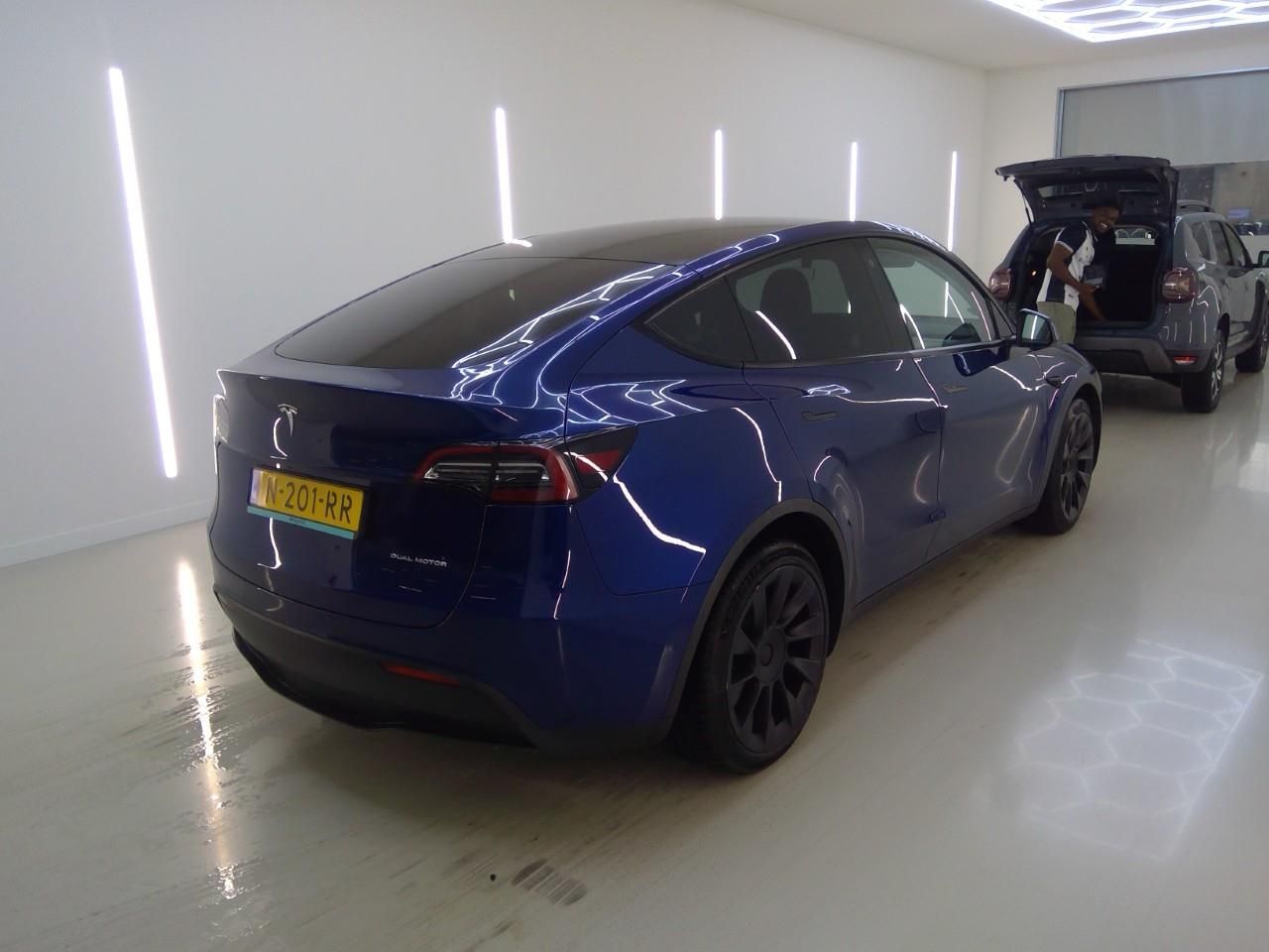 Tesla Model Y Long Range AWD 75kWh 351pk 89.6% SoH [ T imagem 3