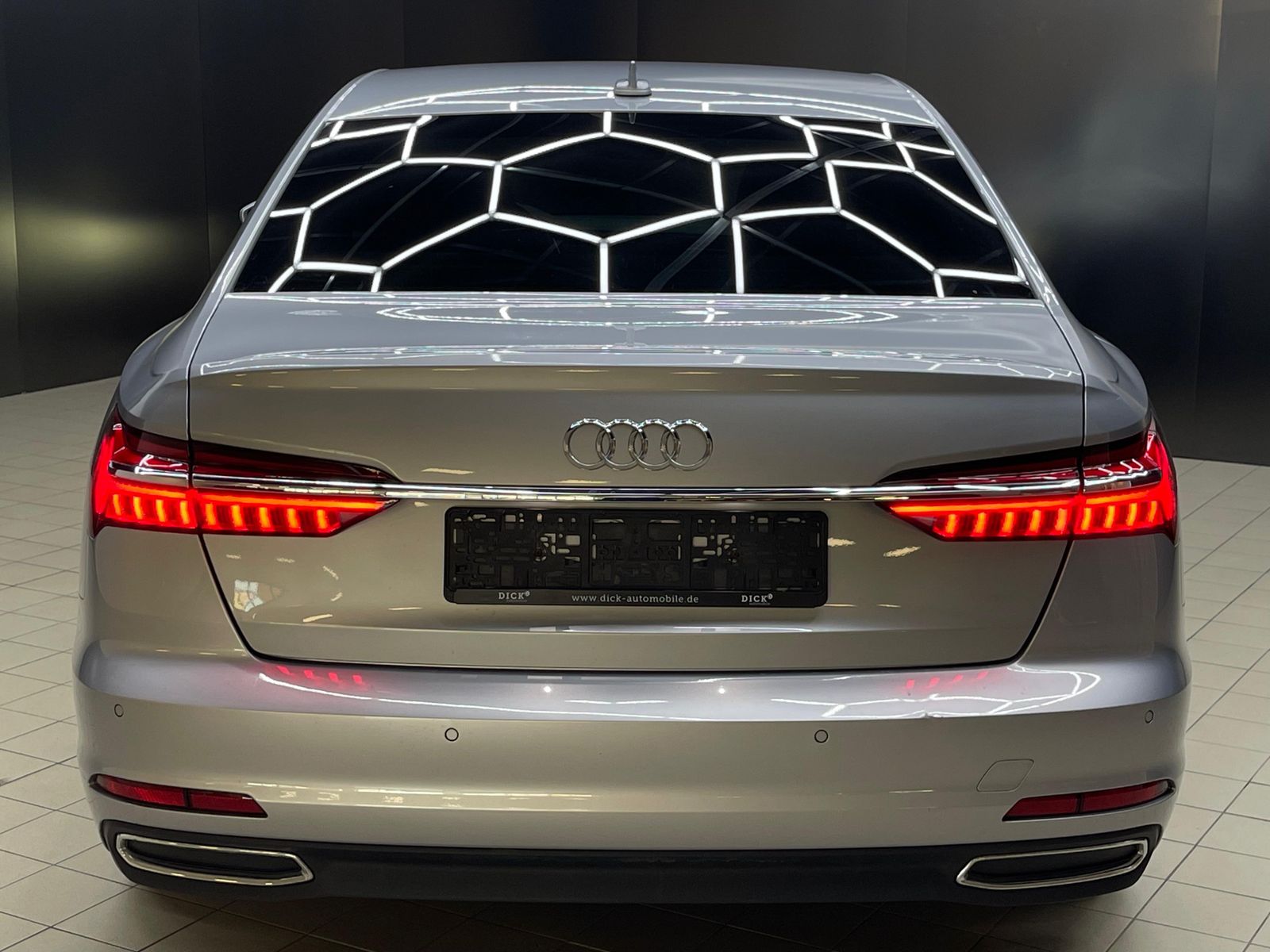 Fahrzeugabbildung Audi A6 40 TDI S-Tr. VIRTU+MATRIX+NAVI+SHZ+TEMP+AHK+