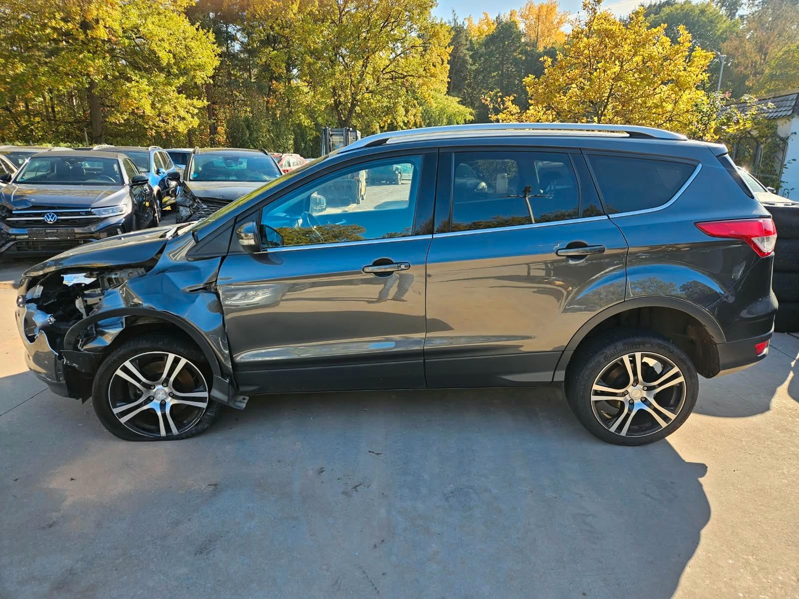 Ford Kuga 2015 — фото 7