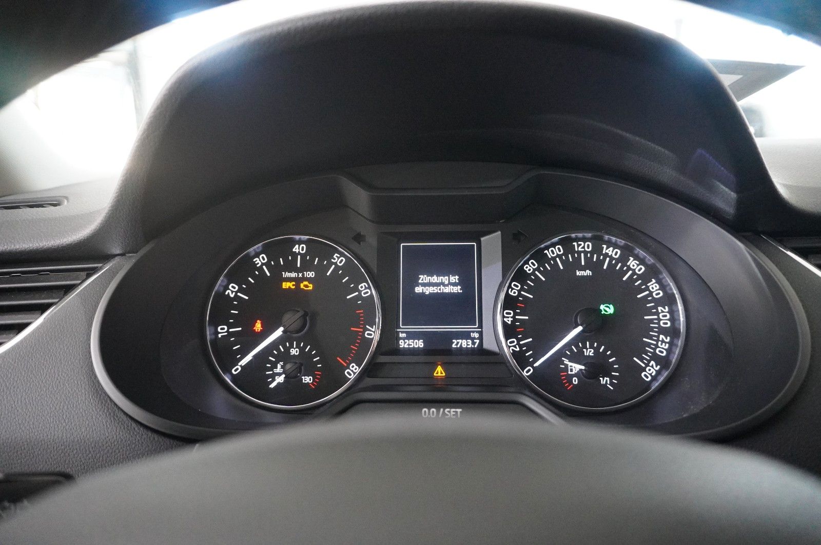 Fahrzeugabbildung SKODA Octavia Combi 1.8 TSI STYLE DSG NAVI/LED/SHZ/DAB