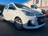 Hyundai i10 blue Basis/Klima/HU&AU NEU - Hyundai i10 in Rostock
