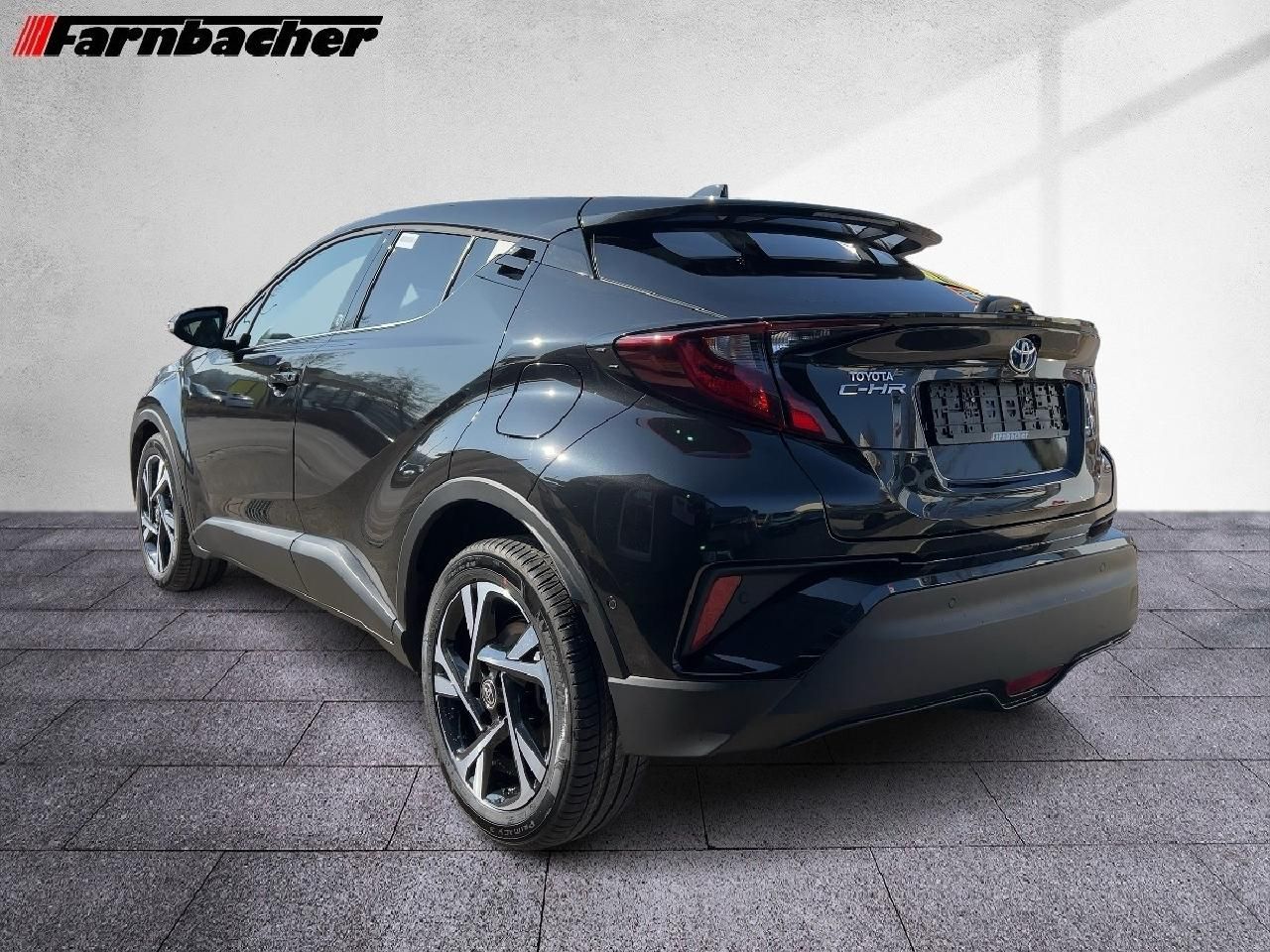 Fahrzeugabbildung Toyota C-HR 1,8 Hybrid Team D
