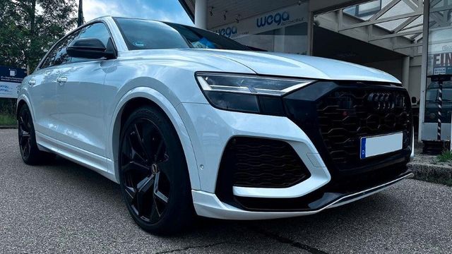 Audi RSQ8/5J-Garantie/B&O/Pano/23"/RS-Sportabgasanl.